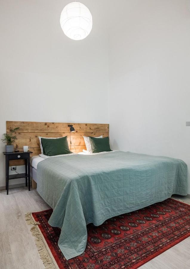 Charming And Unique Apartment With Balcony By The Great Synagogue 부다페스트 외부 사진