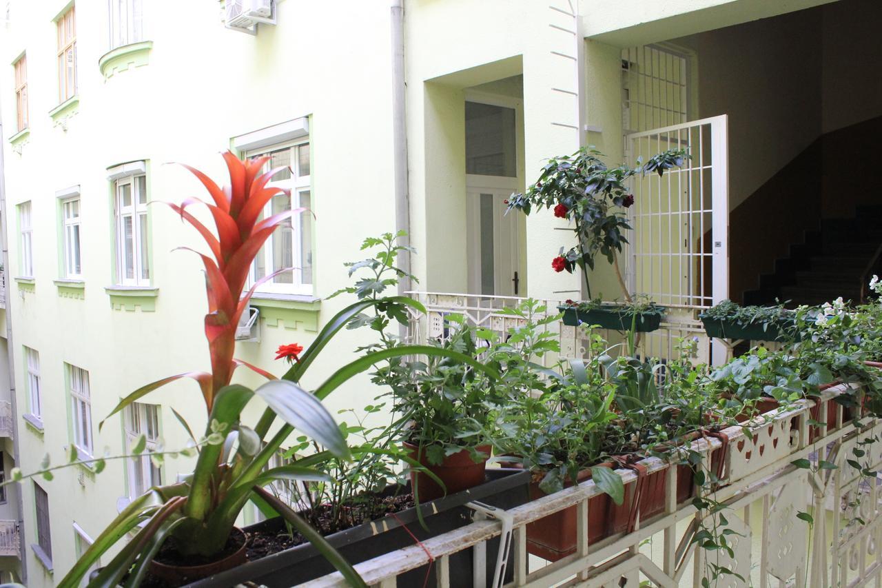 Charming And Unique Apartment With Balcony By The Great Synagogue 부다페스트 외부 사진