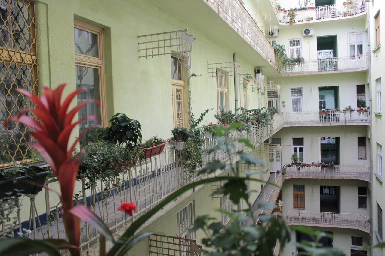 Charming And Unique Apartment With Balcony By The Great Synagogue 부다페스트 외부 사진